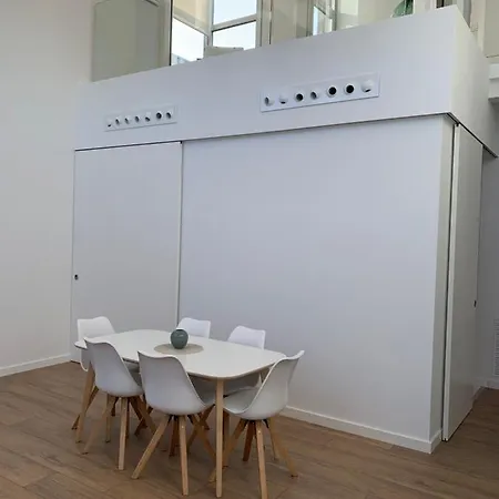 Semesterbostad Oktheway Perbes House *