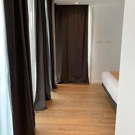 Oktheway Perbes House *