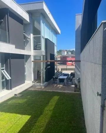 Semesterbostad Oktheway Perbes House *